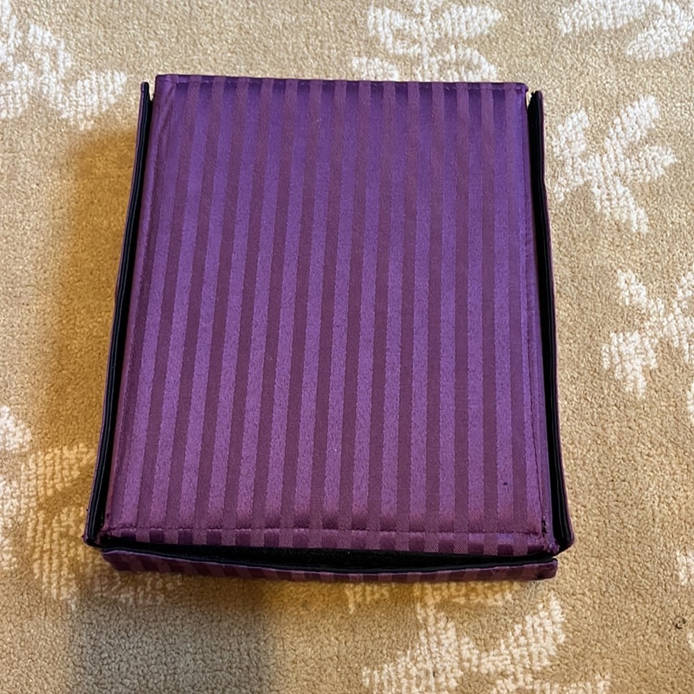 Jewelry Case - Storage Case - Picture 8 of 11
